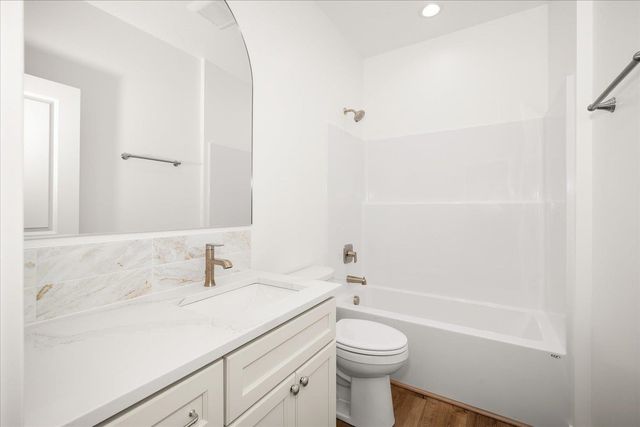 9296 N Woodridge Ct, Spokane, WA 99208