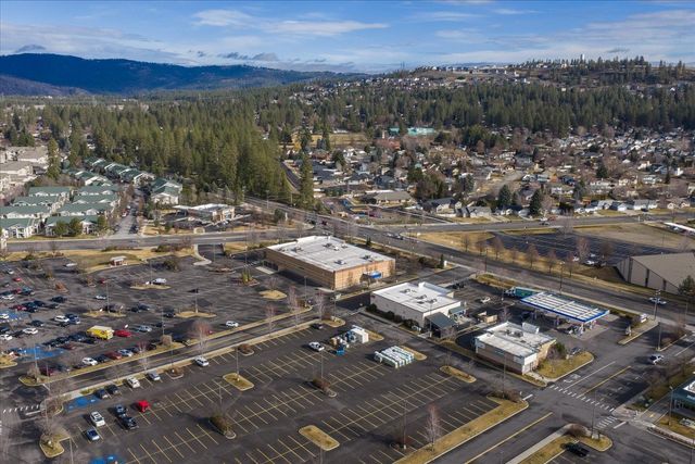 9296 N Woodridge Ct, Spokane, WA 99208