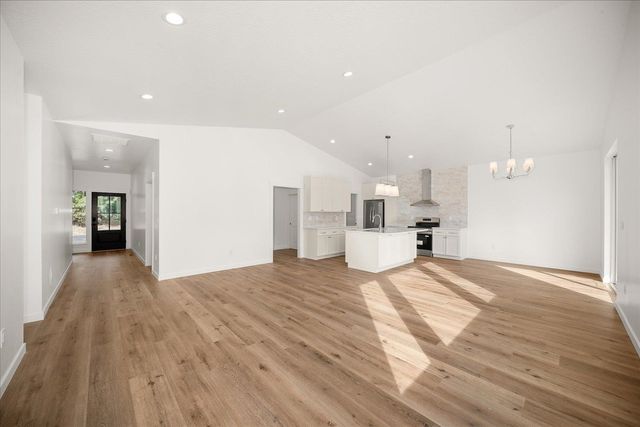 9296 N Woodridge Ct, Spokane, WA 99208