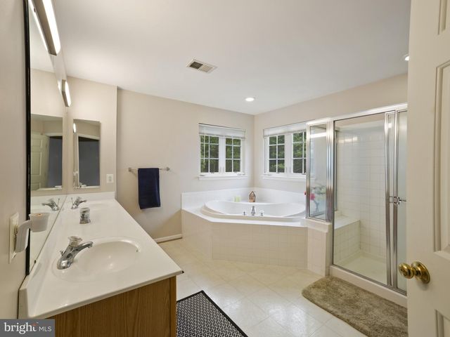 9661 BERGAMONT CT, Waldorf, MD 20603