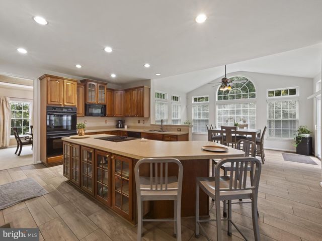 9661 BERGAMONT CT, Waldorf, MD 20603