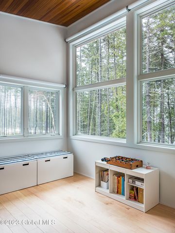 8 Riley Farm Lane, Saratoga Springs, NY 12866