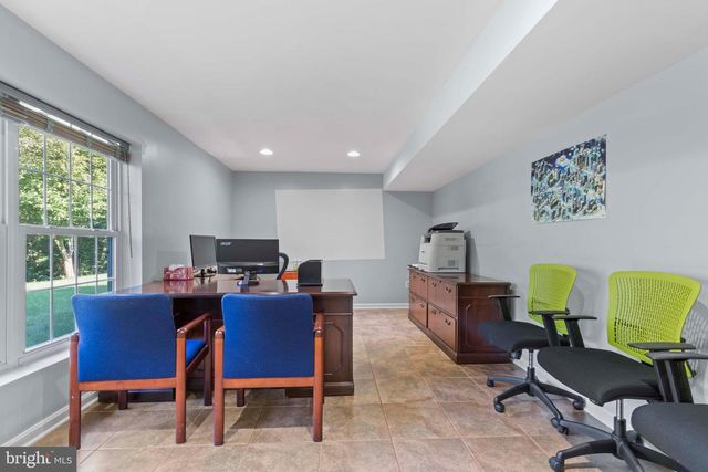 12980 HIGHLAND OAKS CT, Fairfax, VA 22033