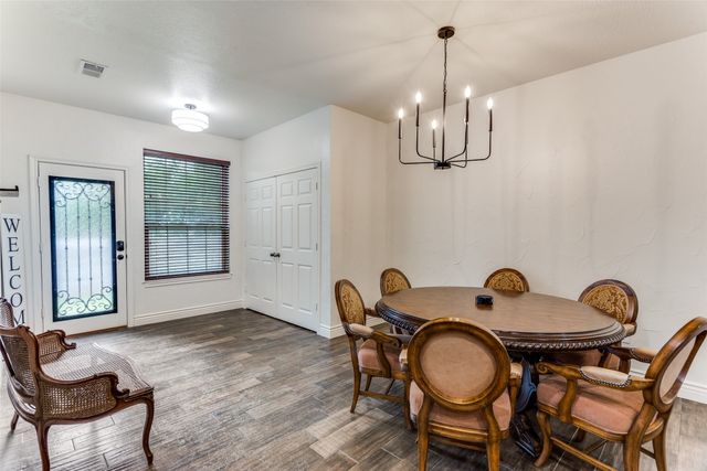 101 Oakwood Drive, Weatherford, TX 76086