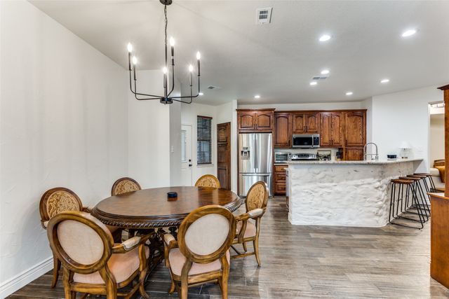 101 Oakwood Drive, Weatherford, TX 76086