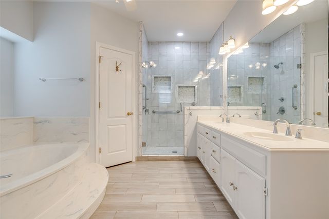 144 Trailwood Drive, Joshua, TX 76058