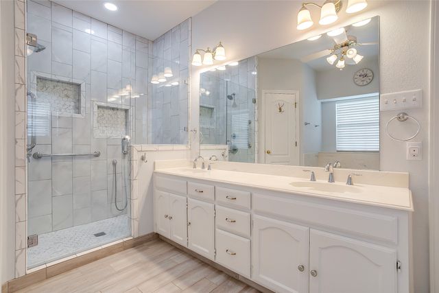 144 Trailwood Drive, Joshua, TX 76058