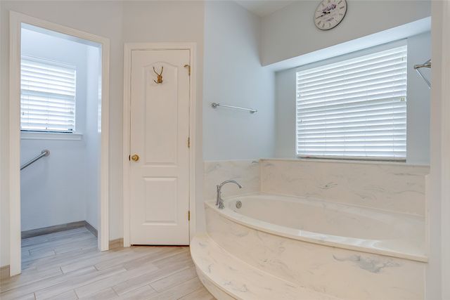 144 Trailwood Drive, Joshua, TX 76058