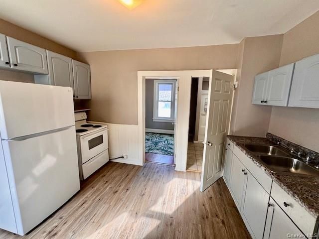 11 Fairview Avenue, Poughkeepsie, NY 12601