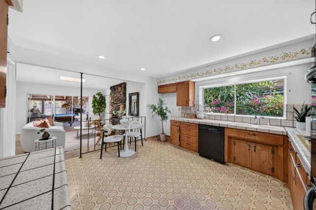 382 Clarence Avenue, Sunnyvale, CA 94086