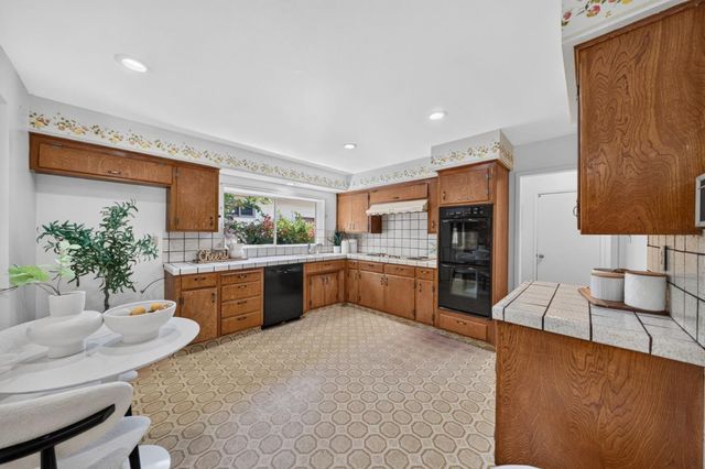 382 Clarence Avenue, Sunnyvale, CA 94086