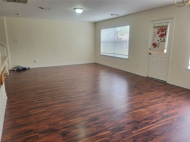 8126 Golf Green Circle, Houston, TX 77036