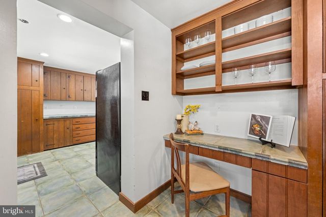 130 BEAUMONT RD, Devon, PA 19333