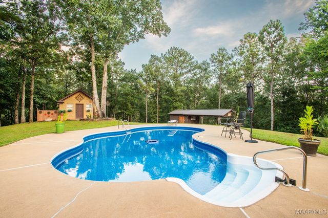 120 Covered Bridge Road, Wetumpka, AL 36093