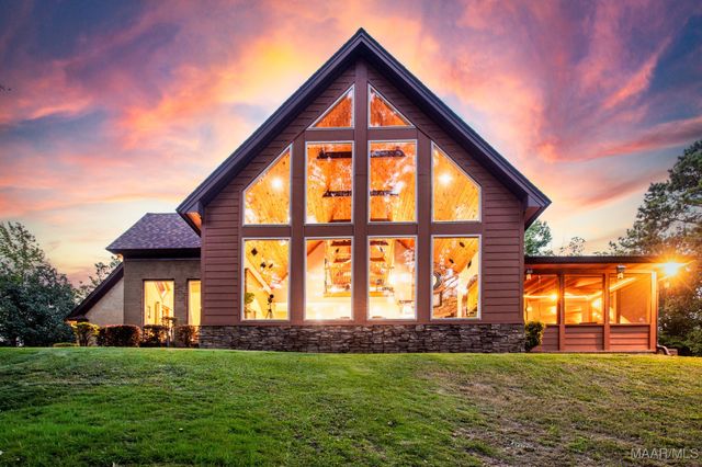 120 Covered Bridge Road, Wetumpka, AL 36093