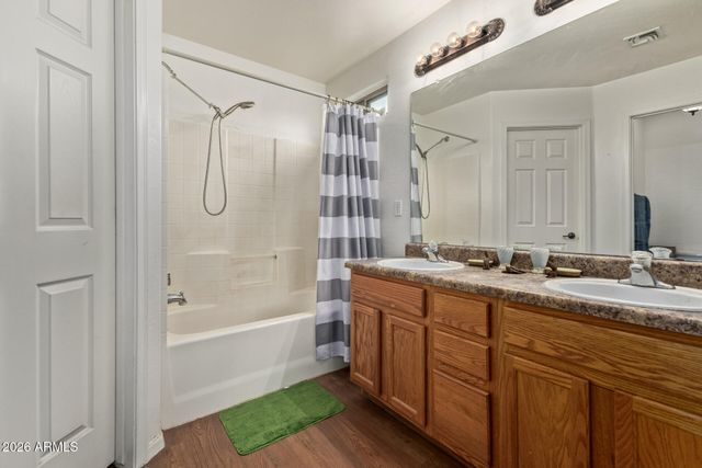 825 E MINTON Street, Phoenix, AZ 85042