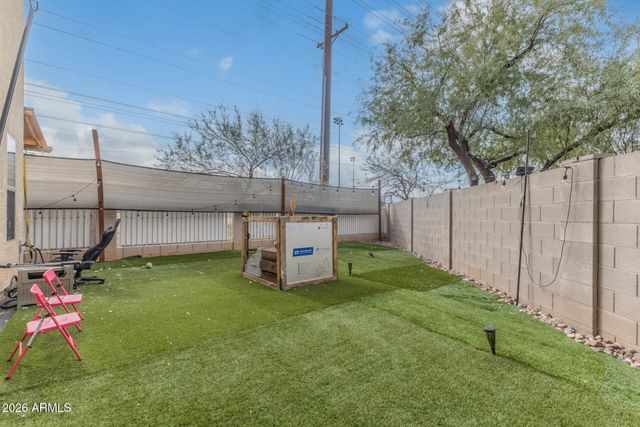 825 E MINTON Street, Phoenix, AZ 85042