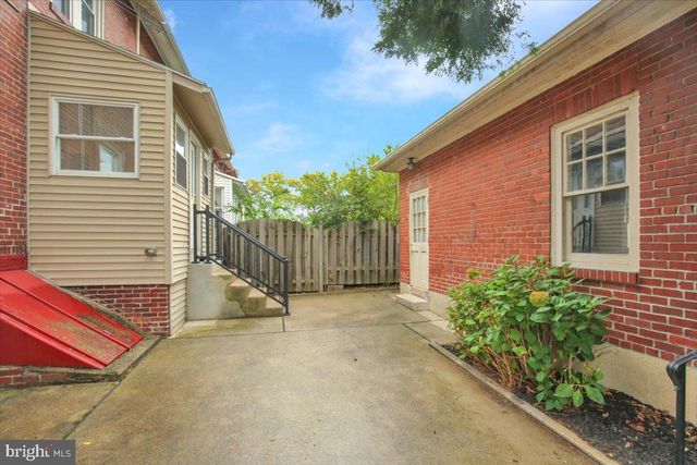 23 TREBOR PL, Wyomissing, PA 19610