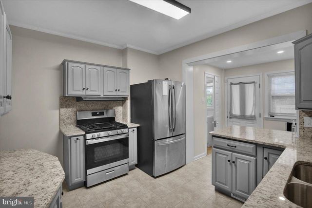 23 TREBOR PL, Wyomissing, PA 19610
