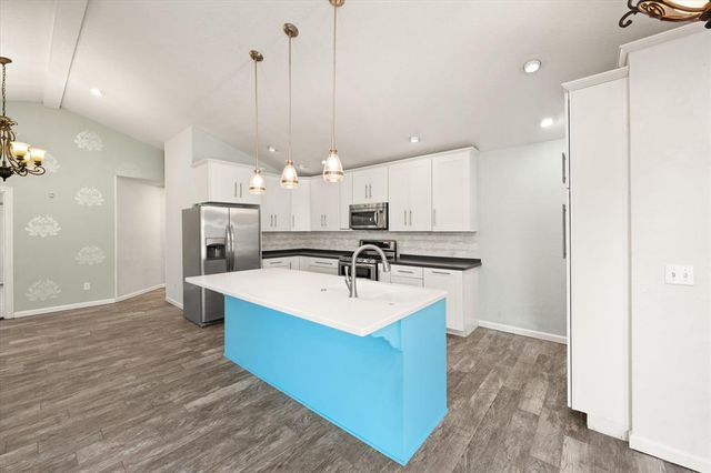 1528 E Twin Brook Terrace, Mustang, OK 73064