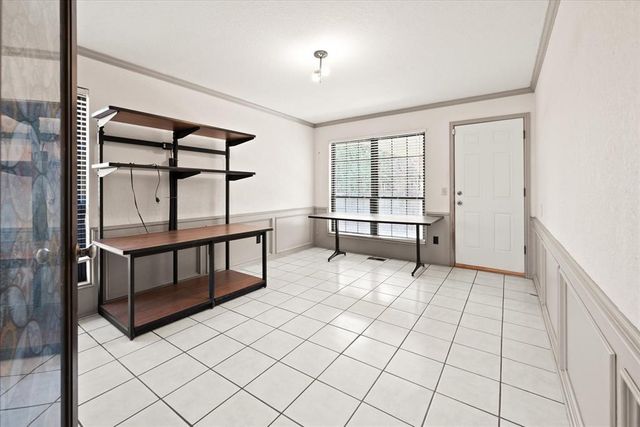 1528 E Twin Brook Terrace, Mustang, OK 73064