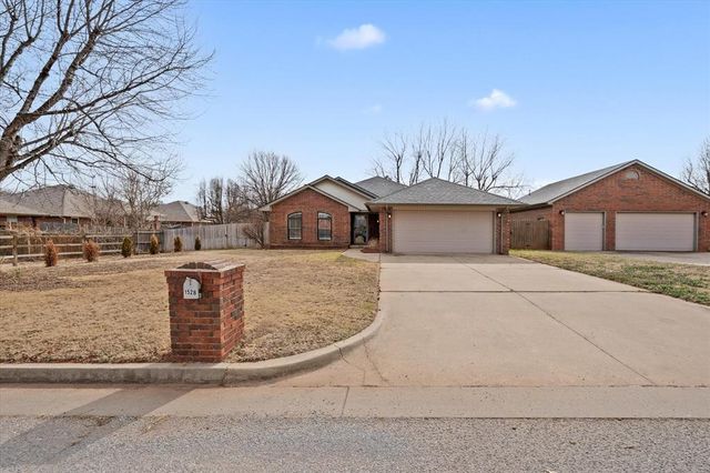1528 E Twin Brook Terrace, Mustang, OK 73064