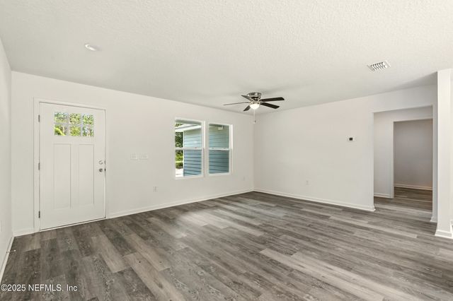 10615 YEAGER Avenue, Hastings, FL 32145