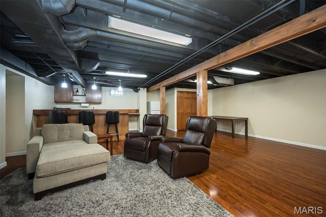 1475 Saint Catherine Street, Florissant, MO 63033