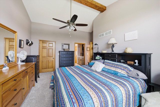 4335 Rose COURT, New Berlin, WI 53151