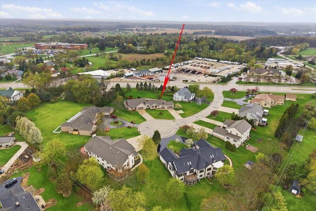 4335 Rose COURT, New Berlin, WI 53151