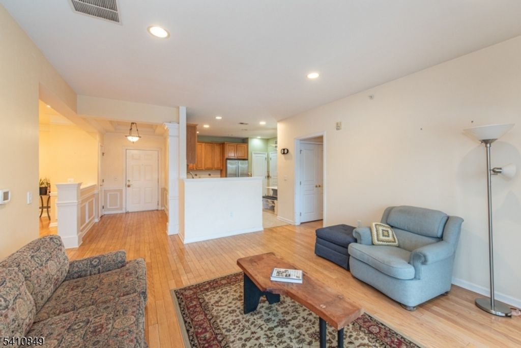 10323 Warrens Way 323, Wanaque Boro, NJ 07465 — photo 4