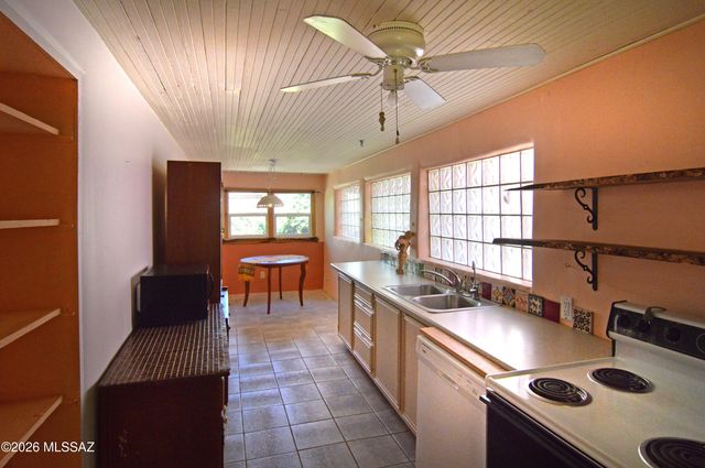 337 Smelter Avenue, Patagonia, AZ 85624