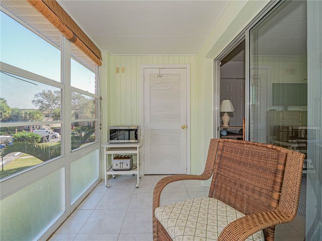 29 Vista Gardens Trail 203, Vero Beach, FL 32962