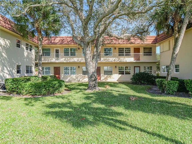 29 Vista Gardens Trail 203, Vero Beach, FL 32962