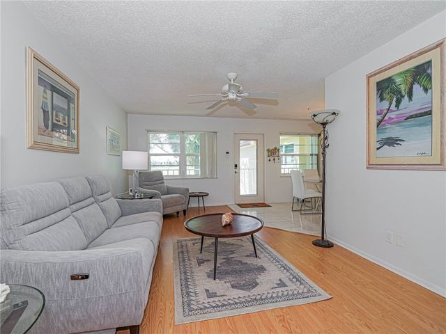 29 Vista Gardens Trail 203, Vero Beach, FL 32962