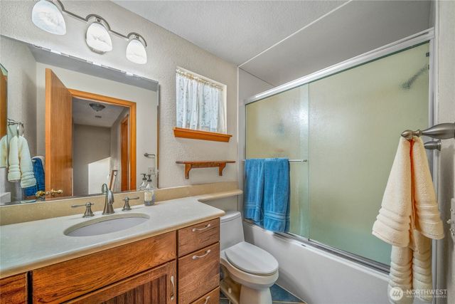 2316 Burbank Avenue NW, Olympia, WA 98502