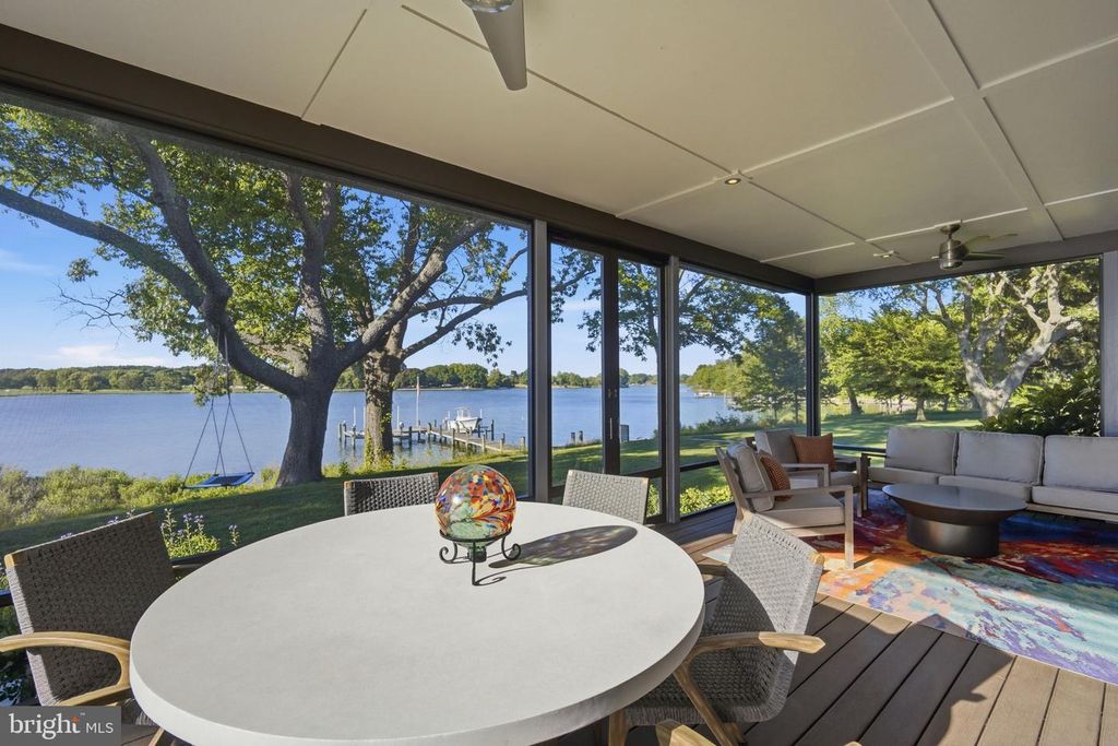 Image 11 of property listing at 2800 BENNETT POINT RD, Queenstown, MD 21658