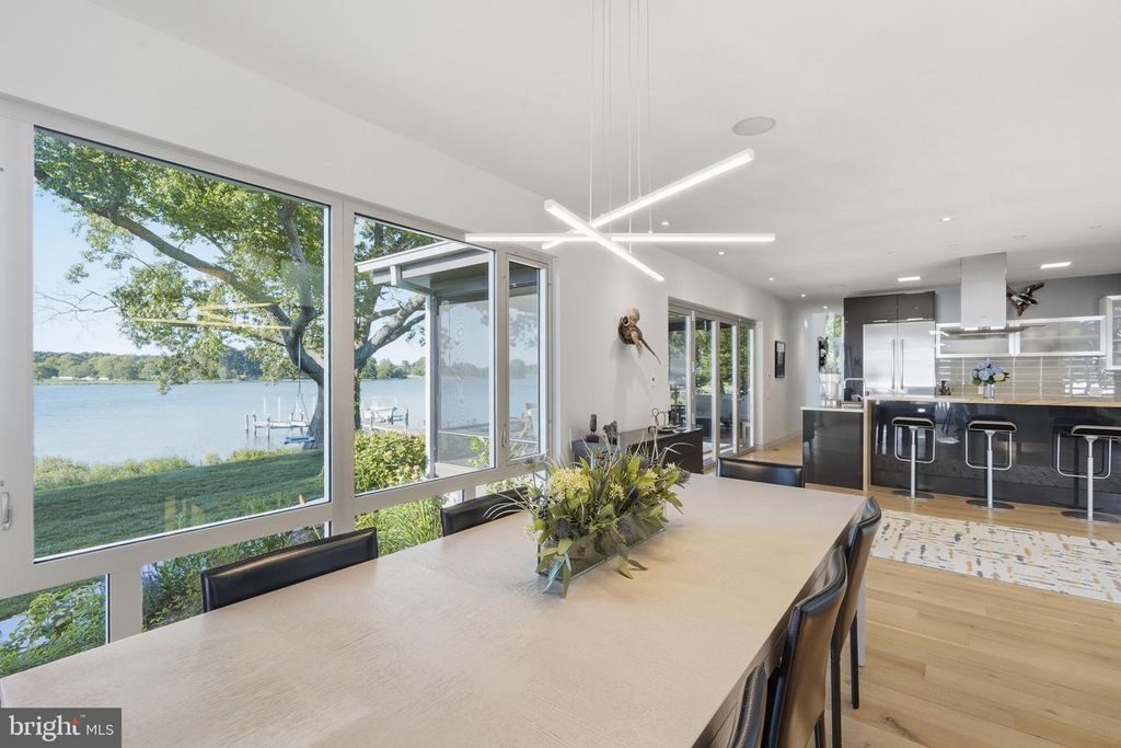Image 12 of property listing at 2800 BENNETT POINT RD, Queenstown, MD 21658