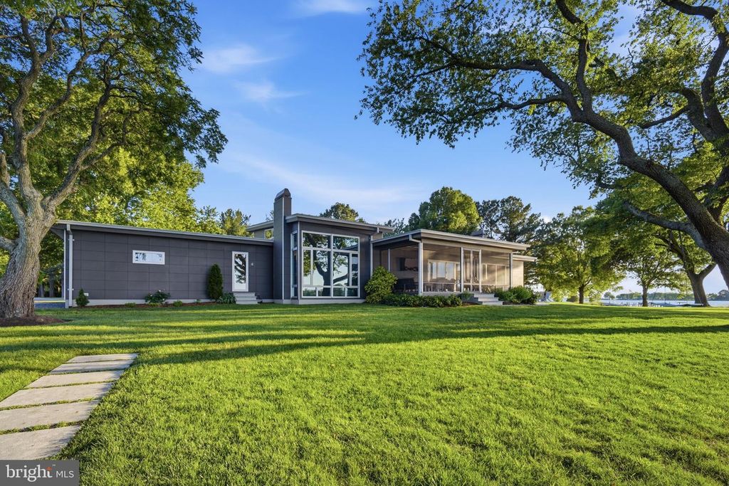 Image 48 of property listing at 2800 BENNETT POINT RD, Queenstown, MD 21658