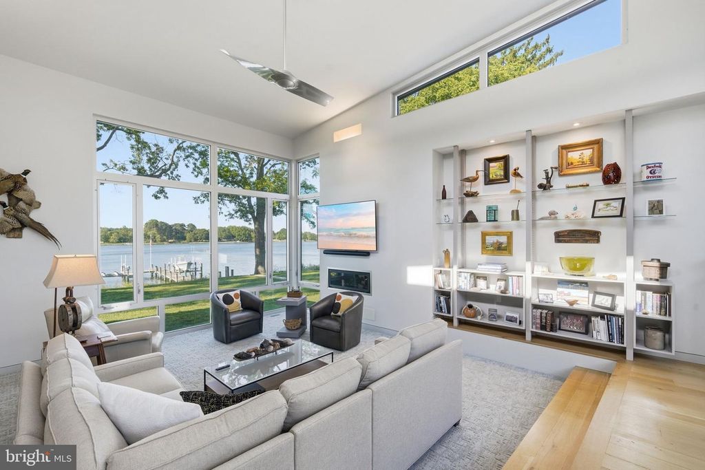 Image 5 of property listing at 2800 BENNETT POINT RD, Queenstown, MD 21658