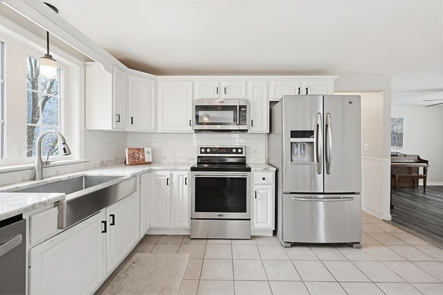 19 Rouleau Drive, Somersworth, NH 03878