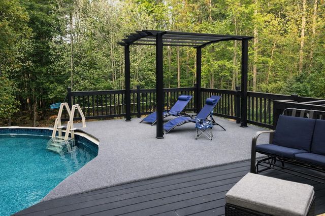 19 Rouleau Drive, Somersworth, NH 03878