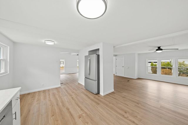 40 Victorian Way, West Bridgewater, MA 02379