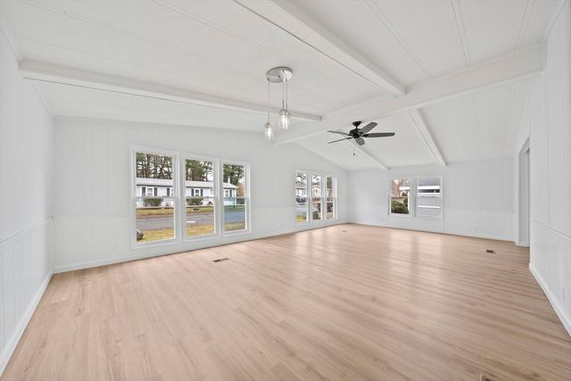 40 Victorian Way, West Bridgewater, MA 02379