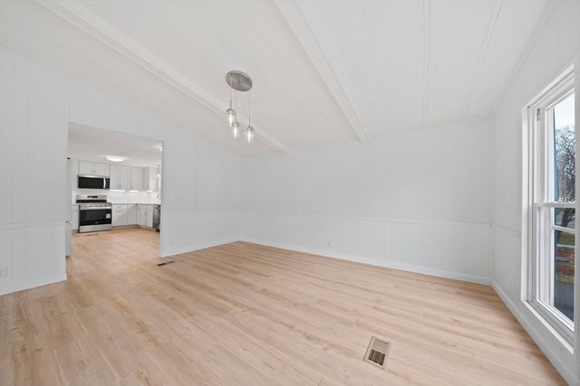 40 Victorian Way, West Bridgewater, MA 02379