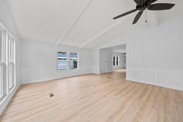 40 Victorian Way, West Bridgewater, MA 02379