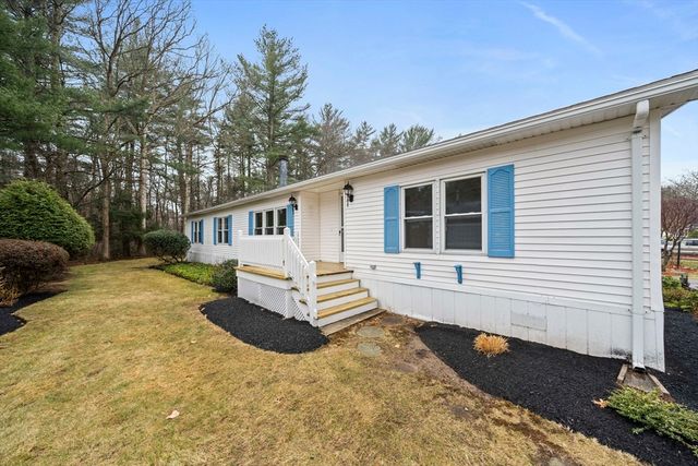 40 Victorian Way, West Bridgewater, MA 02379