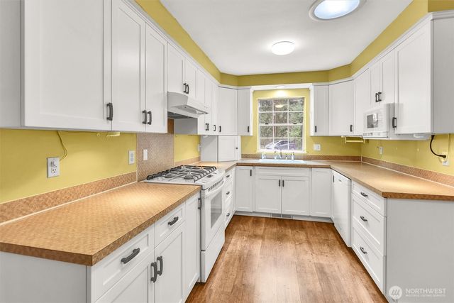 11424 Shambala Lane, Yelm, WA 98597