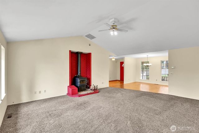 11424 Shambala Lane, Yelm, WA 98597