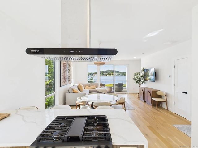 904 Quinnipiac Avenue 3, New Haven, CT 06513